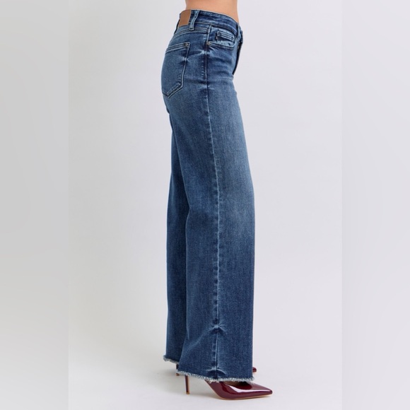 NEW 🎉 Judy Blue Full Size Raw Hem Mid Rise Jeans - Picture 4 of 10